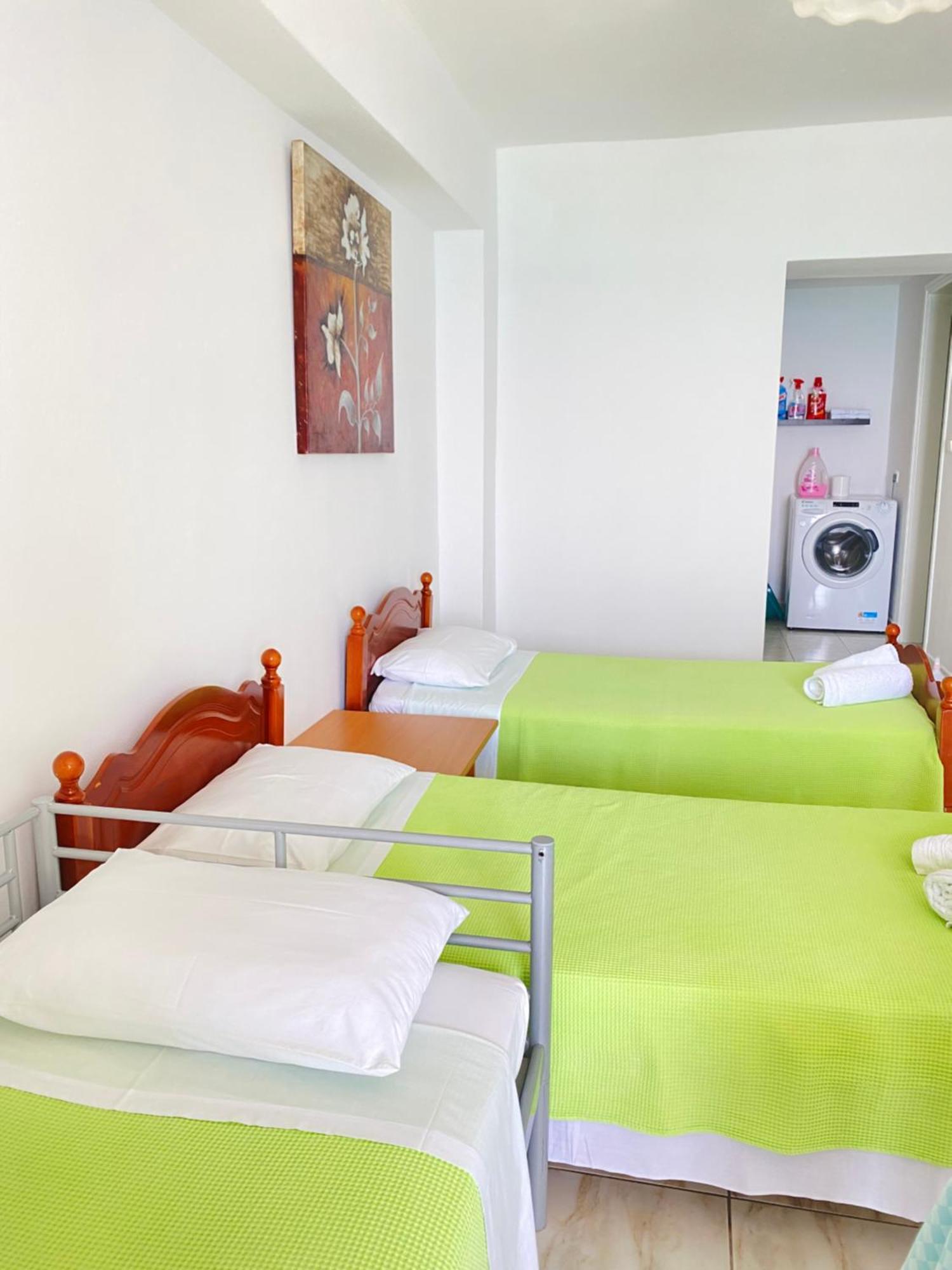 Veronika'S Apartment Himare Eksteriør bilde